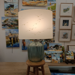 Luminaire - Abat-Jour Ovale 35cm + Pied en verre vert - allumé