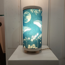 LinoLino - Deux baleines sous la lune 1 - Taille S - allumé